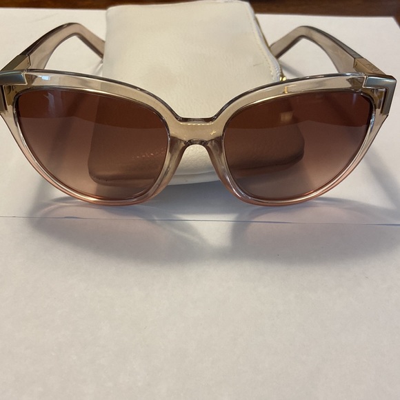NWOT Chloe Rose Gold Clear CE635S Sunglasses with Case - Picture 4 of 10